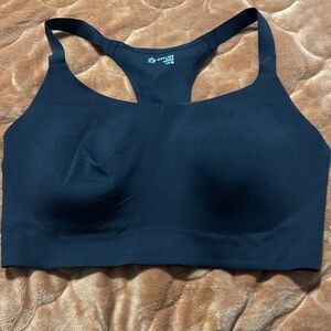 Seamless Black Sports Bra